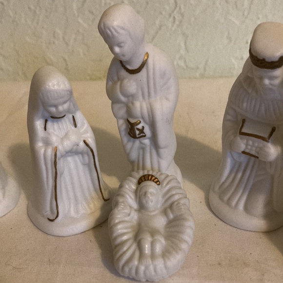 VINTAGE: 6pcs - Bisque Porcelain Nativity Set By Giftco - Christmas Holiday - Picture 5 of 7